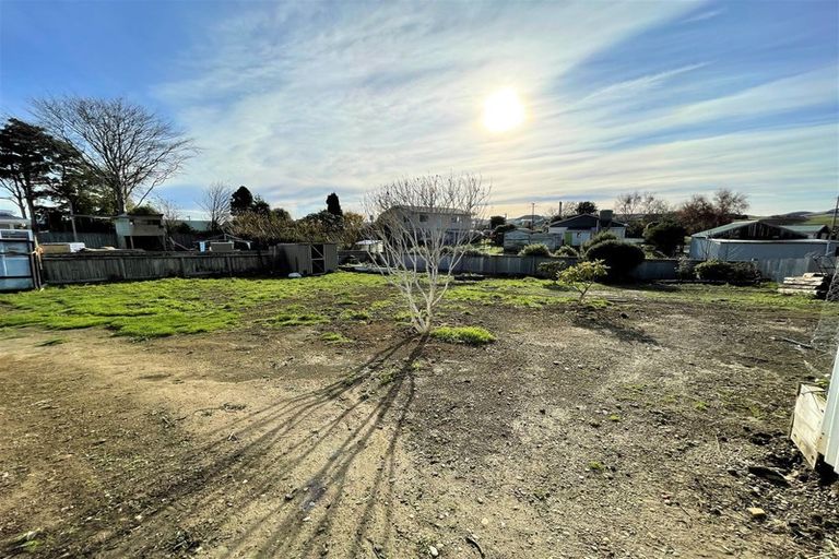 Photo of property in 33 Main Road, Owaka, 9535