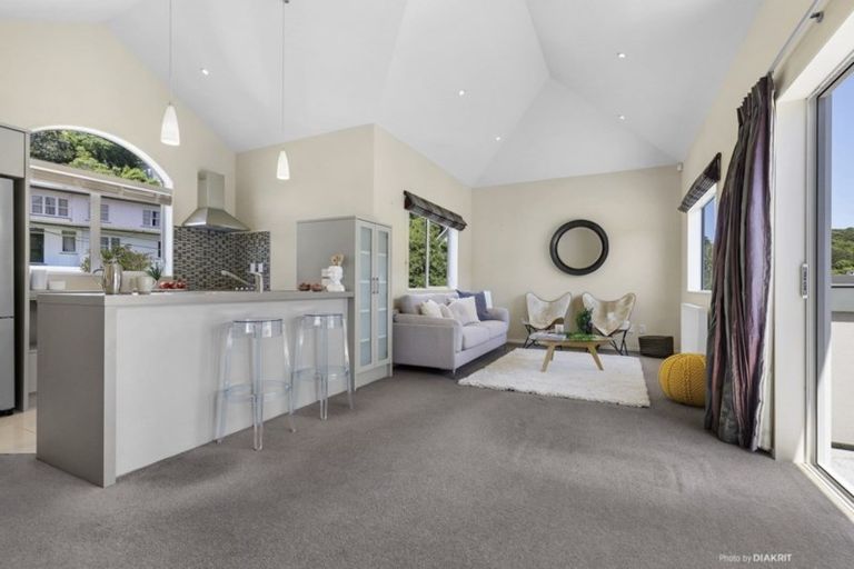 Photo of property in 20 South Karori Road, Karori, Wellington, 6012