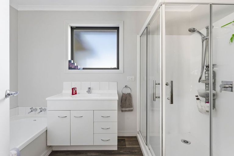 Photo of property in 27 Green Island Bush Road, Blackhead, Dunedin, 9076