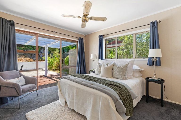 Photo of property in 9 Robin Lane, Browns Bay, Auckland, 0630