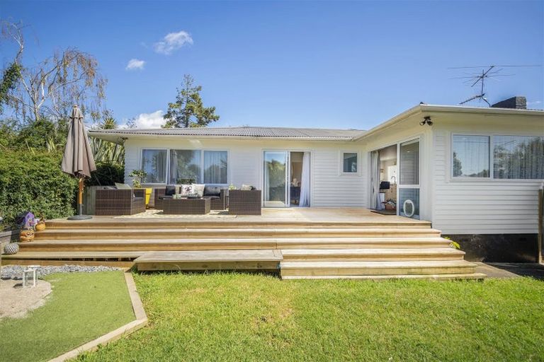 Photo of property in 12 Edinburgh Street, Tuakau, 2121