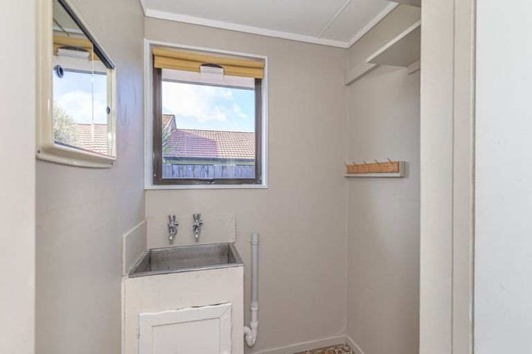 Photo of property in 19a Kanawa Street, Waikanae, 5036