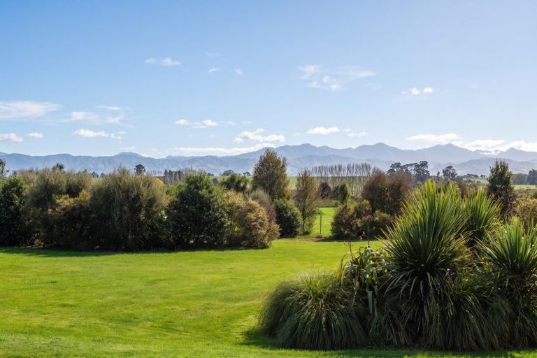Photo of property in 162 Para Road, Waihakeke, Carterton, 5792