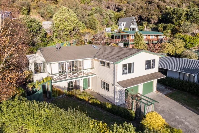Photo of property in 17 Leeward Drive, Whitby, Porirua, 5024