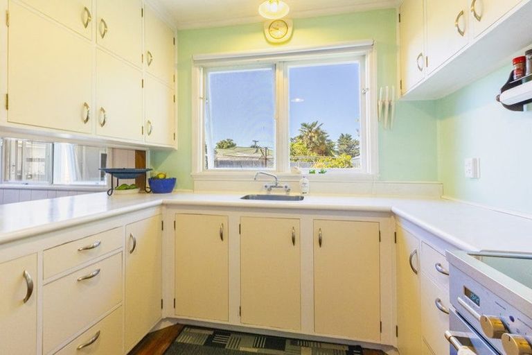 Photo of property in 39 Trinity Crescent, Pirimai, Napier, 4112