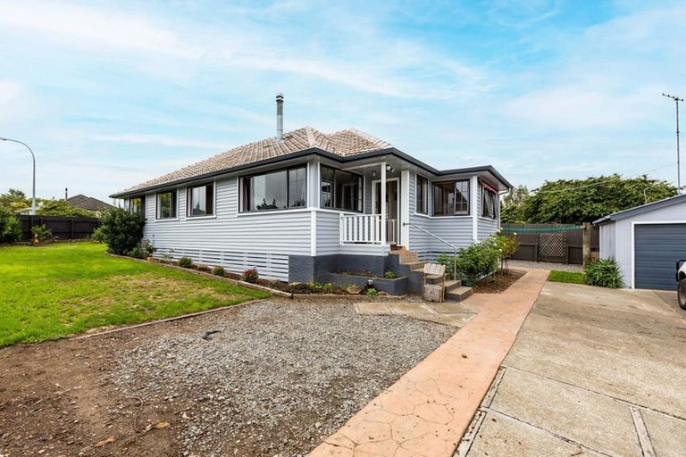 Photo of property in 12 Savage Crescent, Waipukurau, 4200