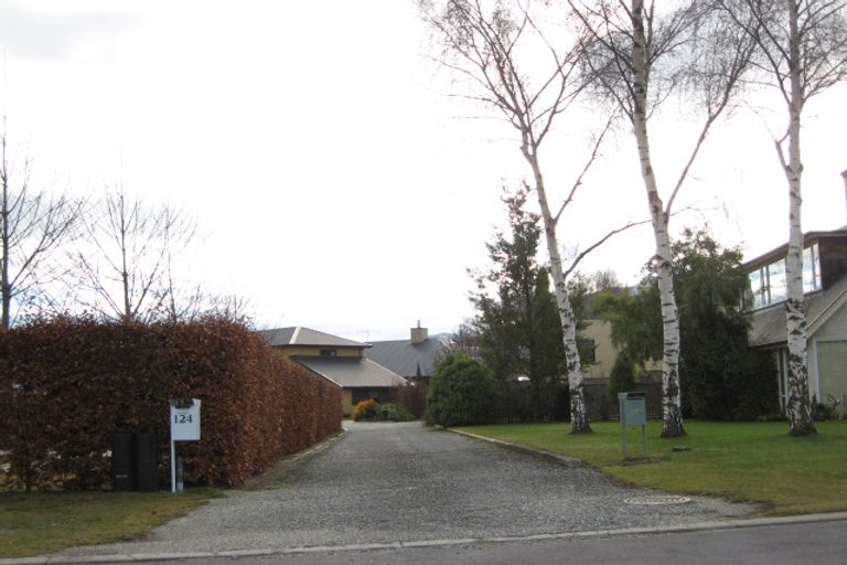 Photo of property in 124 Hunter Crescent, Wanaka, 9305