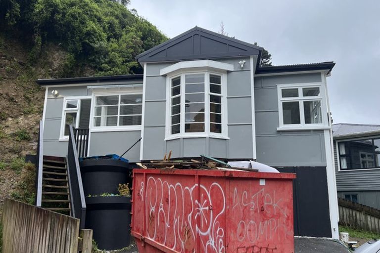 Photo of property in 479 Ohiro Road, Brooklyn, Wellington, 6021