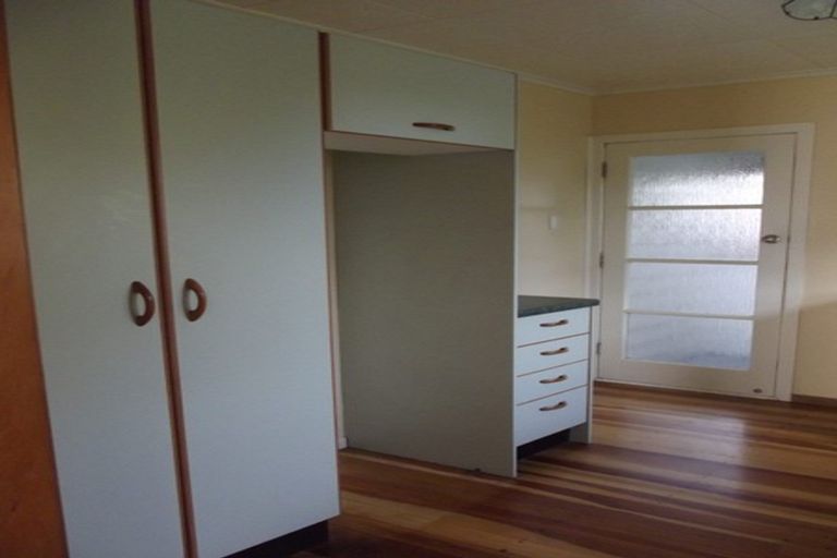 Photo of property in 3 Dunmail Way, Newlands, Wellington, 6037