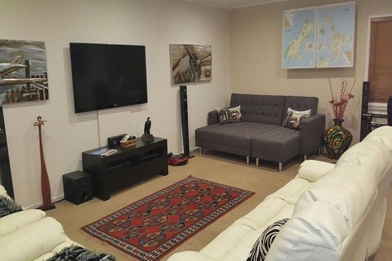 Photo of property in 330 Glenvar Road, Torbay, Auckland, 0630