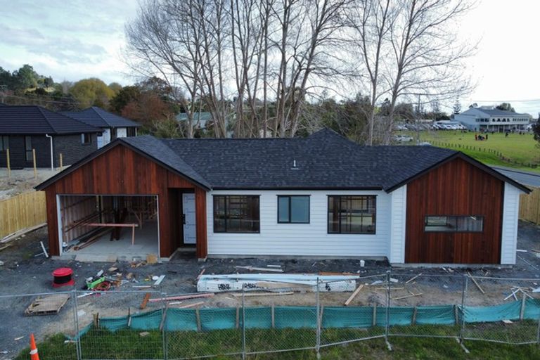 Photo of property in 2 Mahi Road, Helensville, 0800