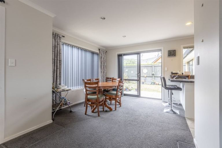 Photo of property in 108 Hillcrest Drive, Kelvin Grove, Palmerston North, 4414
