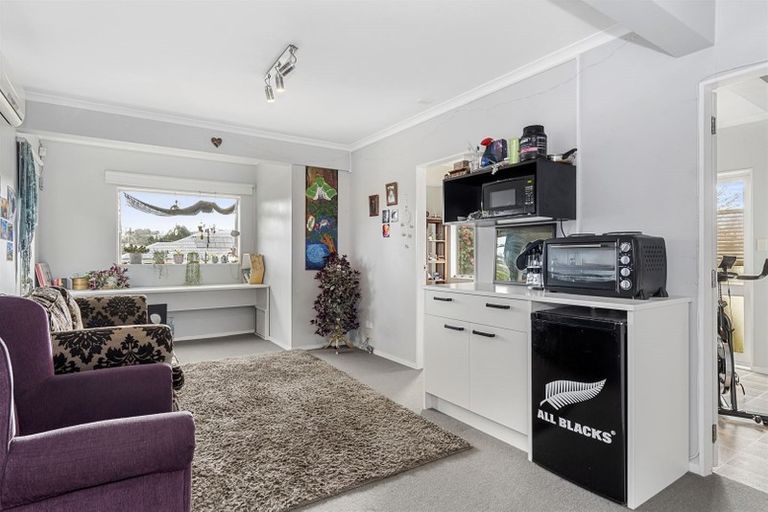 Photo of property in 30 Little John Drive, Bellevue, Tauranga, 3110