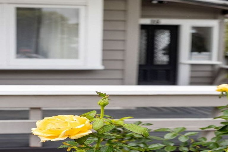 Photo of property in 15 Hamilton Road, Cambridge, 3434