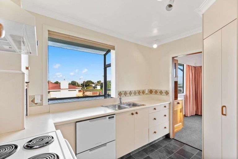 Photo of property in 176 Karaka Street, Castlecliff, Whanganui, 4501