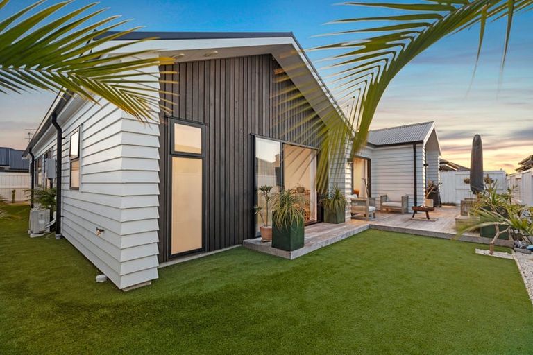 Photo of property in 12 Mida Close, Papamoa Beach, Papamoa, 3118