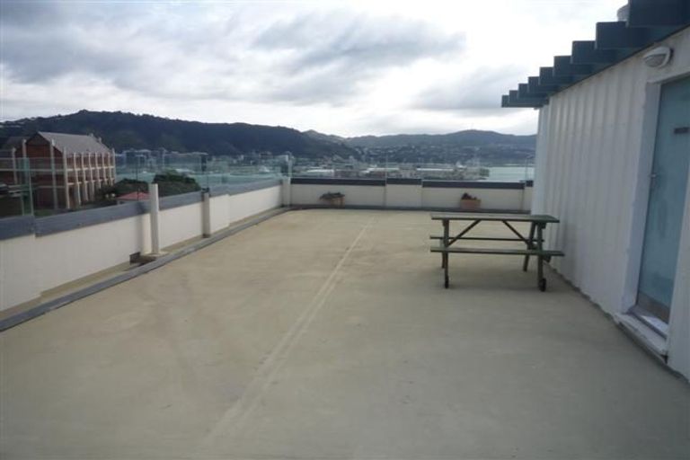 Photo of property in Jerningham Apartments, 20 Oriental Terrace, Oriental Bay, Wellington, 6011