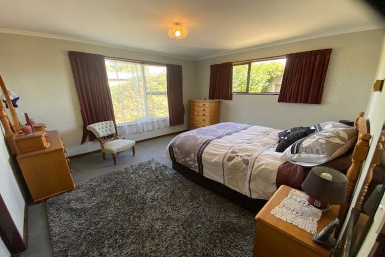 Photo of property in 6 Cobham Crescent, Omakau, 9376