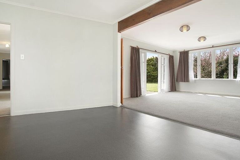 Photo of property in 116 Taikata Road, Te Atatu Peninsula, Auckland, 0610