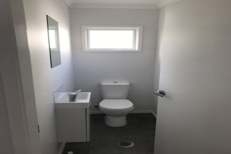 Photo of property in 18/10u Burrows Place, Frankton, Hamilton, 3204