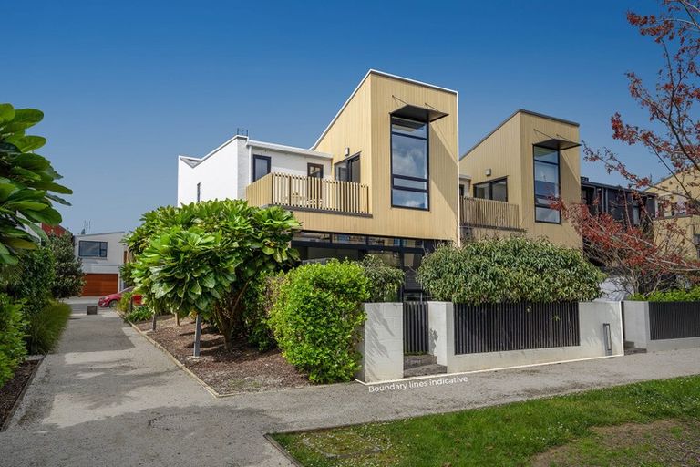Photo of property in 13 Isitt Road, Hobsonville, Auckland, 0616