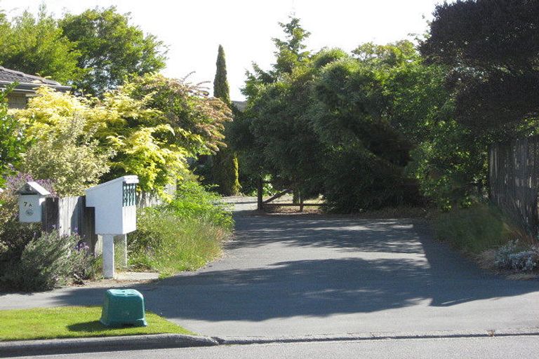 Photo of property in 2/9c Lydbury Place, Parklands, Christchurch, 8083