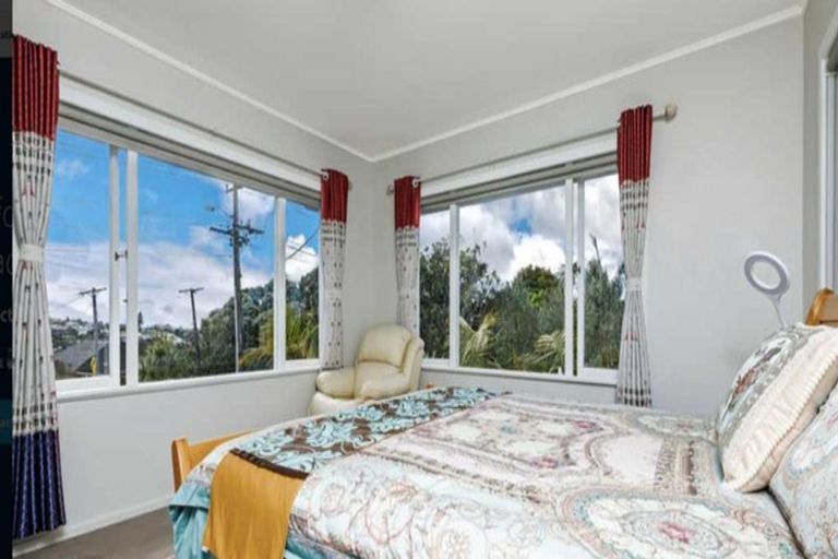 Photo of property in 1/42 East Coast Road, Milford, Auckland, 0620