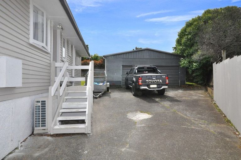 Photo of property in 29 Kayes Road, Pukekohe, 2120