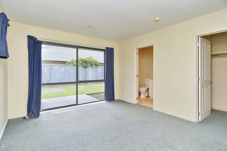 Photo of property in 35 Mounter Avenue, Northwood, Christchurch, 8051