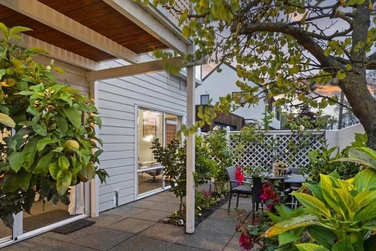 Photo of property in 49a Gracefield Avenue, Christchurch Central, Christchurch, 8013