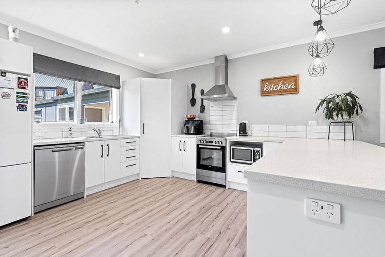 Photo of property in 61c Macarthur Street, Levin, 5510