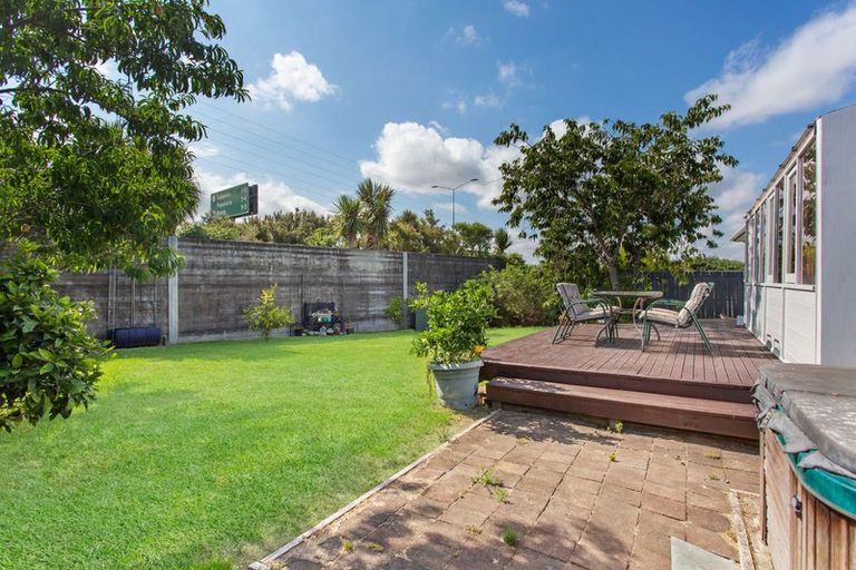 Photo of property in 14 Jenkins Place, Manurewa East, Auckland, 2102