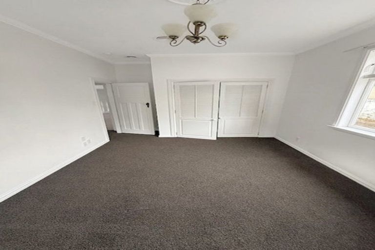 Photo of property in 22 Riddlers Crescent, Petone, Lower Hutt, 5012