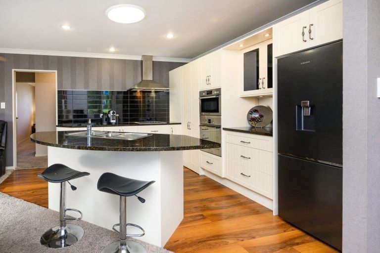 Photo of property in 2 Ursula Drive, Feilding, 4702