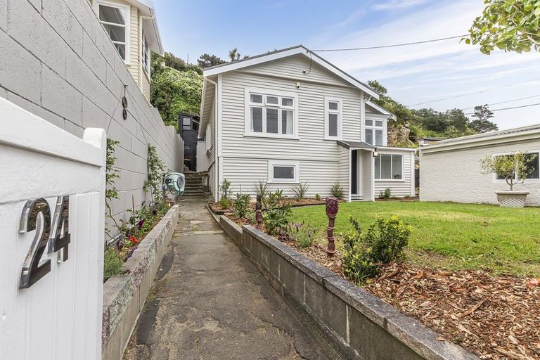 Photo of property in 24 Ferry Street, Seatoun, Wellington, 6022