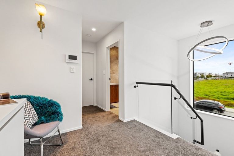 Photo of property in 4 Hea Road, Hobsonville, Auckland, 0616