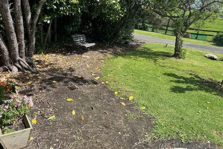 Photo of property in 286 Rehutai Road, Baylys Beach, Dargaville, 0377