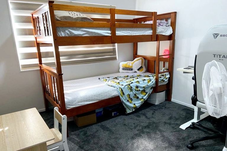 Photo of property in 40 Whareatua Avenue, Takanini, 2112