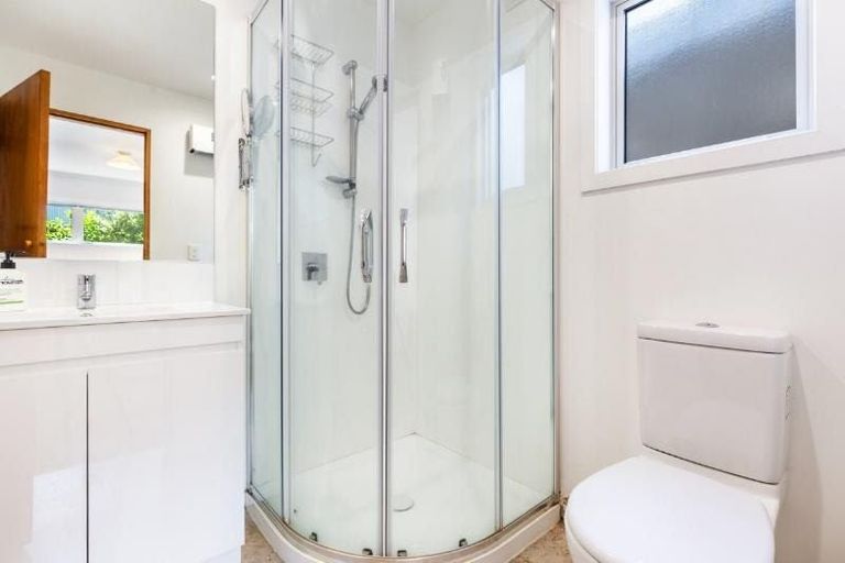 Photo of property in 112 Lake Terrace, Taupo, 3330
