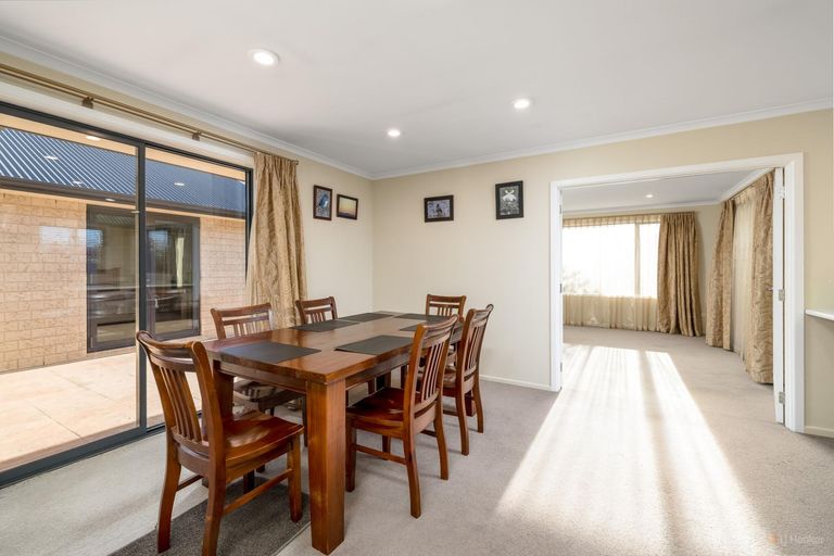 Photo of property in 14 Hillary Street, Waimate, 7924
