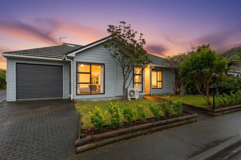 Photo of property in 51 Satara Crescent, Khandallah, Wellington, 6035