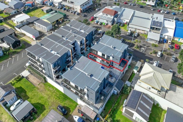 Photo of property in 105u1h Aickin Road, Whangamata, 3620