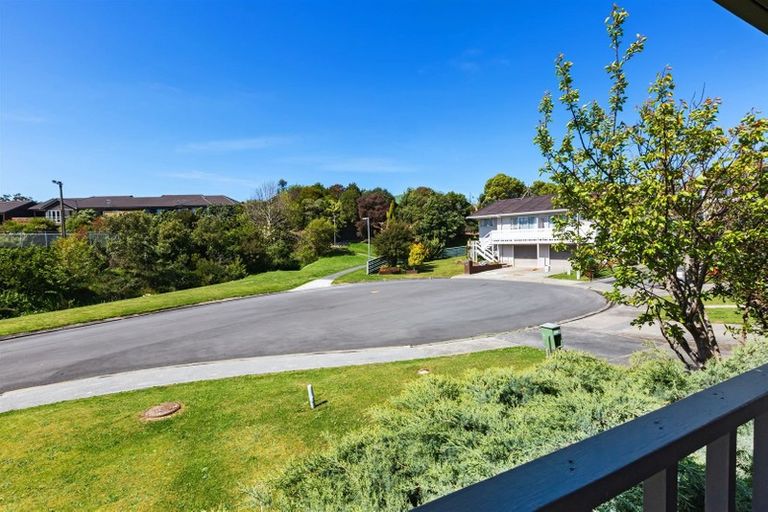 Photo of property in 5 Halyard Place, Whitby, Porirua, 5024