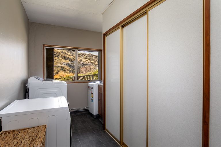 Photo of property in 5 Teviot Street, Roxburgh, 9500