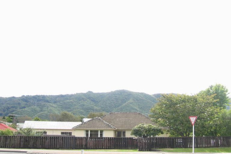 Photo of property in 1037 Fergusson Drive, Clouston Park, Upper Hutt, 5018