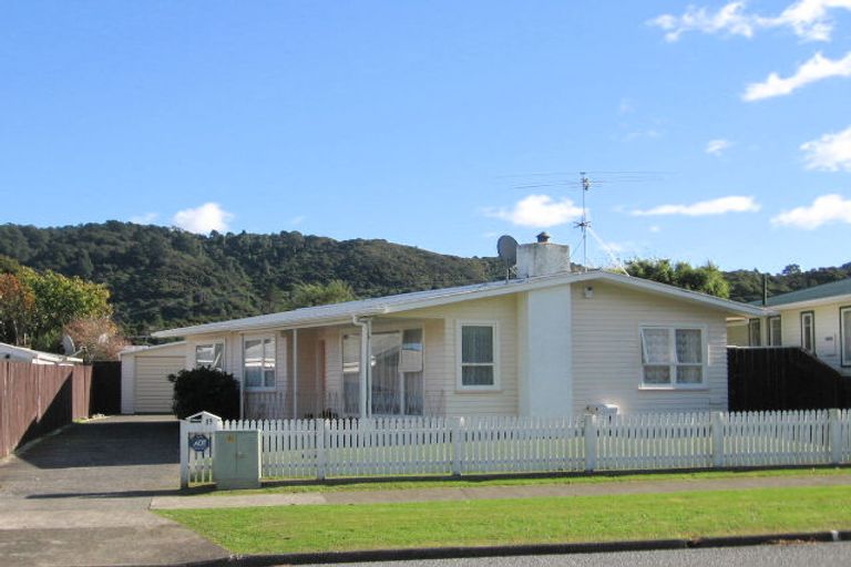 Photo of property in 19 Meremere Street, Wainuiomata, Lower Hutt, 5014