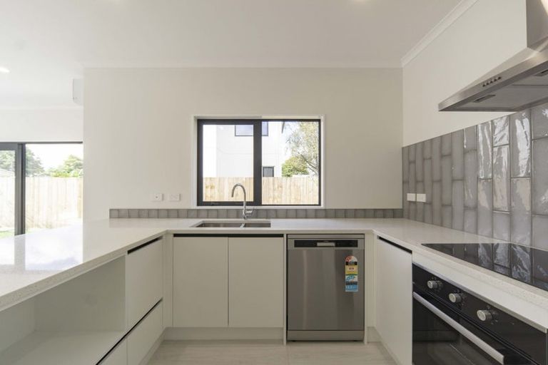 Photo of property in 2/44 Shakespeare Avenue, Enderley, Hamilton, 3214