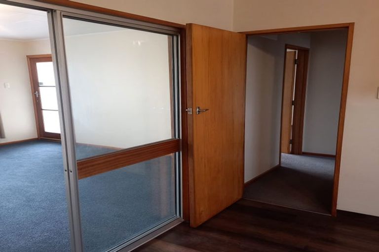 Photo of property in 702 Ferry Road, Woolston, Christchurch, 8023