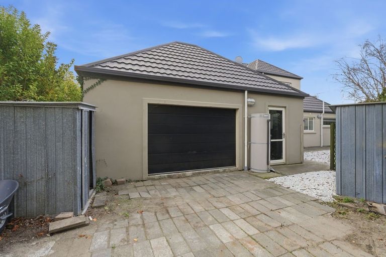 Photo of property in 14 Harlech Mews, Avonhead, Christchurch, 8042