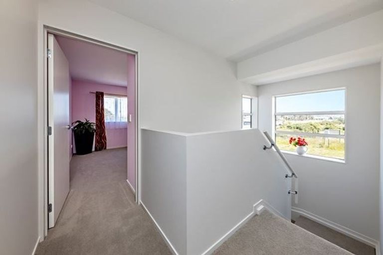 Photo of property in 9 Tribute Loop, Takanini, 2112